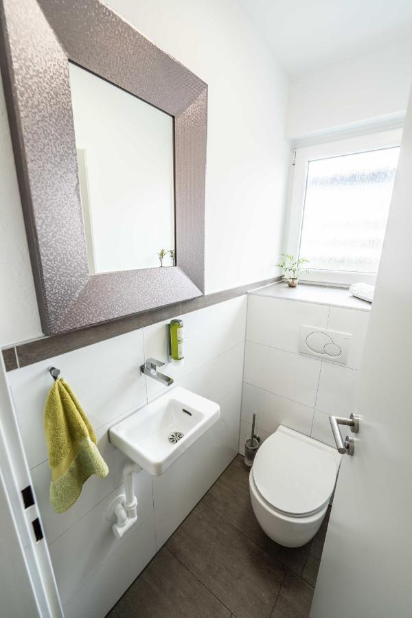 City Wohnung Fn L 5 Klimatisiert Mit Balkon Und Kueche Friedrichshafen Exterior photo