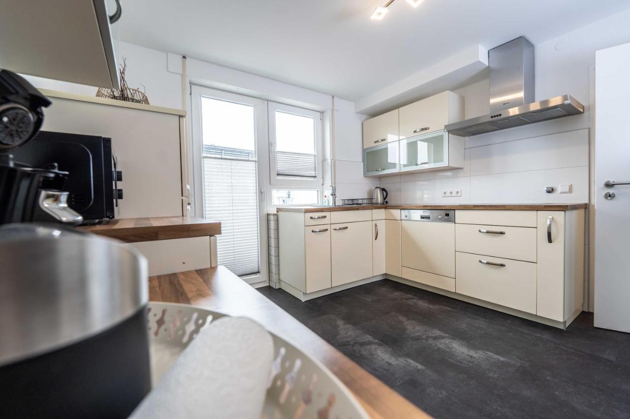 City Wohnung Fn L 5 Klimatisiert Mit Balkon Und Kueche Friedrichshafen Exterior photo