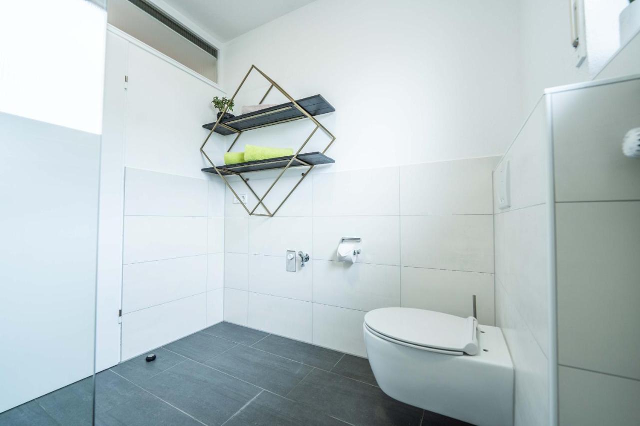 City Wohnung Fn L 5 Klimatisiert Mit Balkon Und Kueche Friedrichshafen Exterior photo